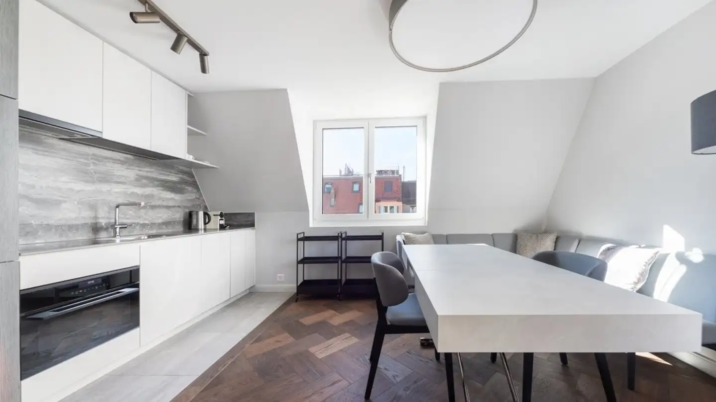 Furnished apartment for rent - Badenerstrasse 250, 8004 Zürich - Photo 2