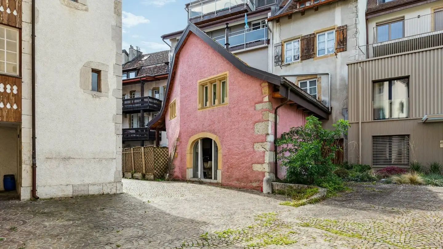 Single house for sale - 2034 Peseux