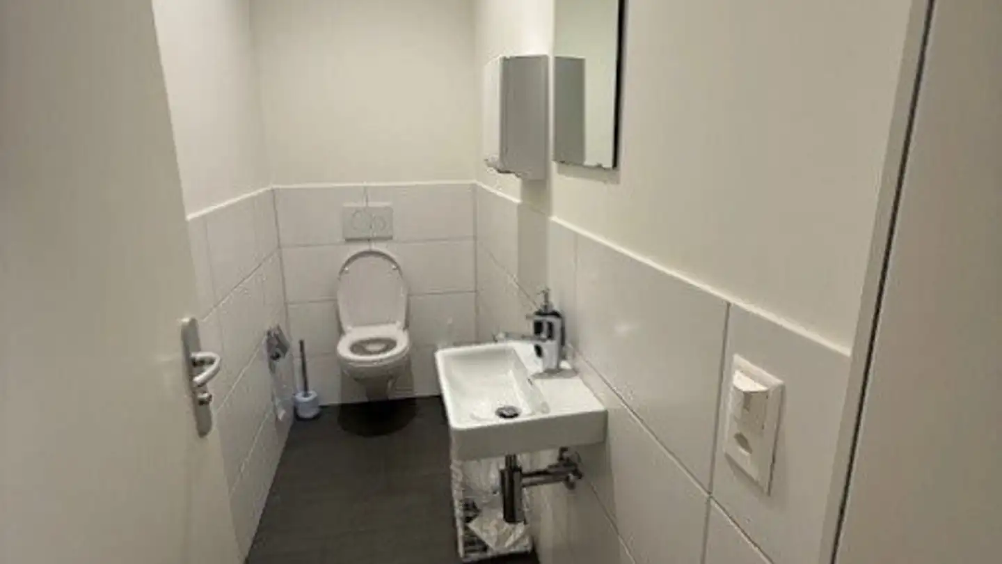 Office space for rent - Frankfurt-Strasse 78a, 4142 Münchenstein - Photo 3