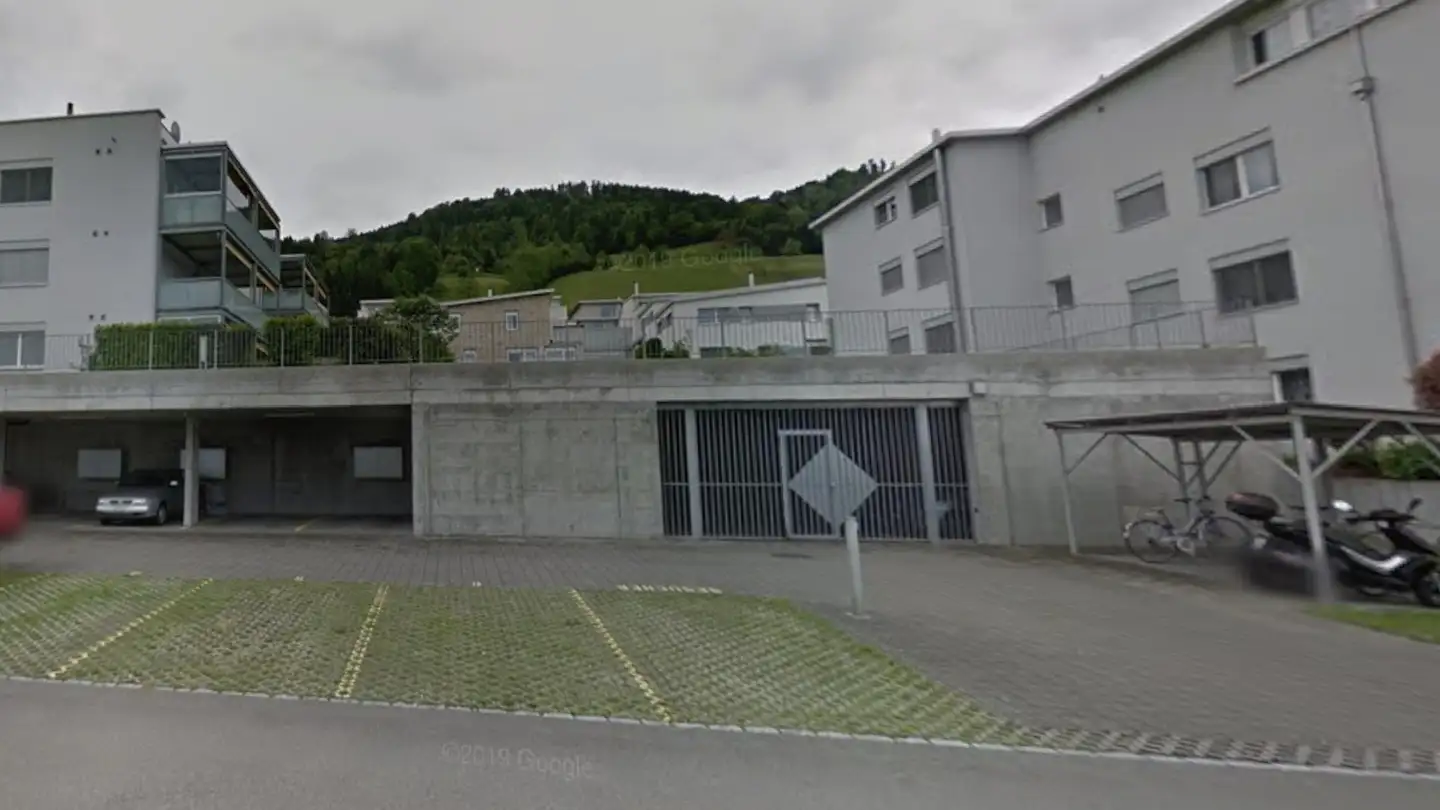 Parcheggio esterno in affitto - Kirchheim 1, 6037 Root