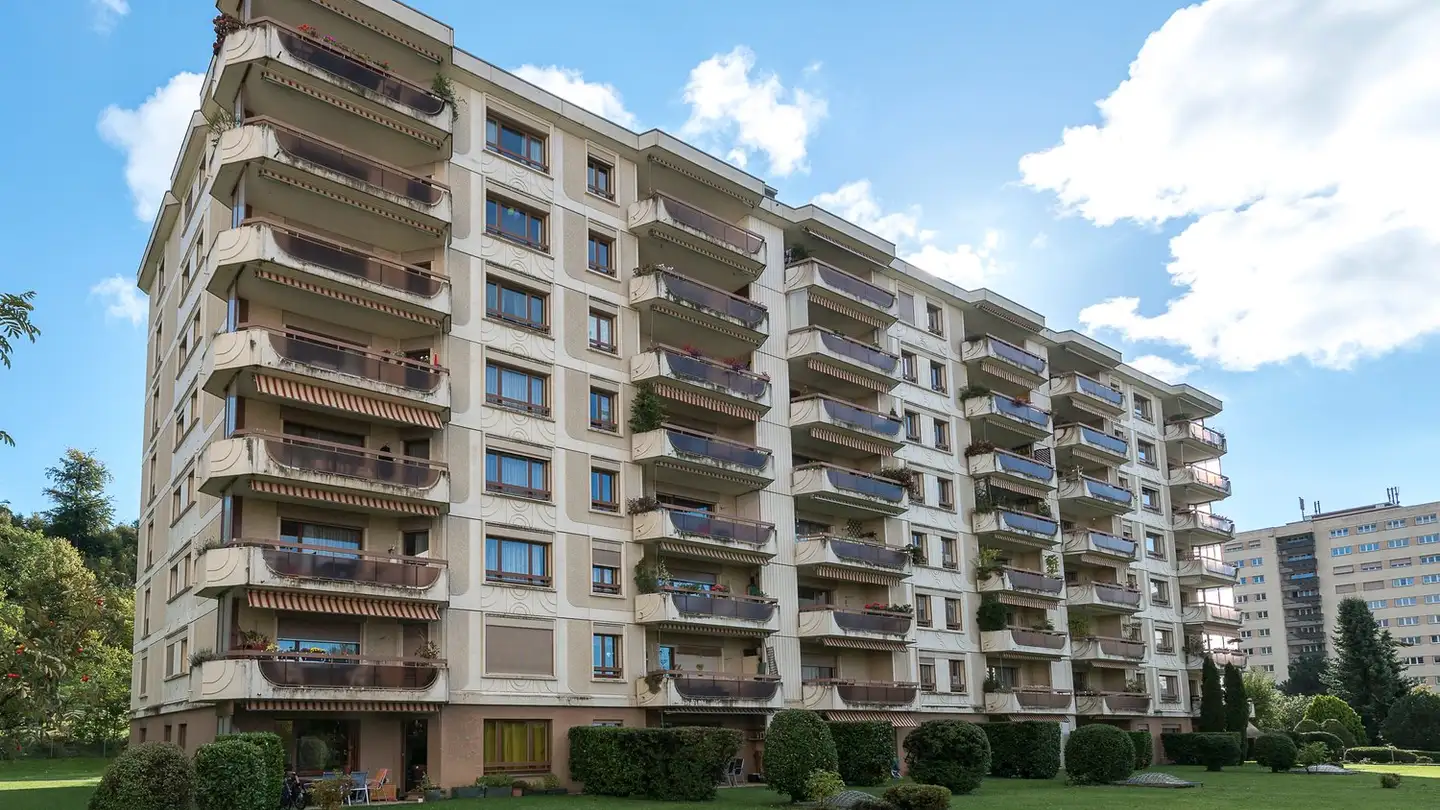 Outdoor parking space for rent - Chemin De Pierrefleur 64, 1004 Lausanne