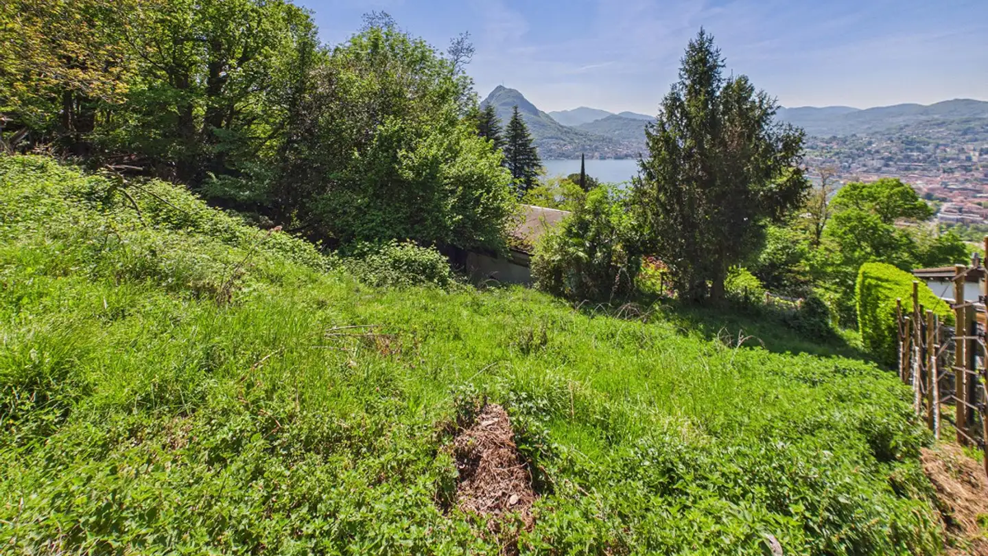 Constructible plot for sale - 6962 Viganello