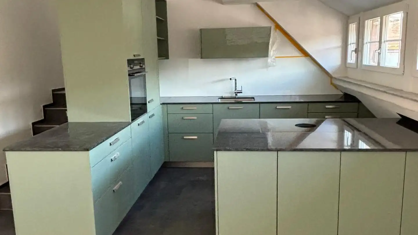 Dachgeschosswohnung mieten - Dorfstrasse 22, 8447 Dachsen