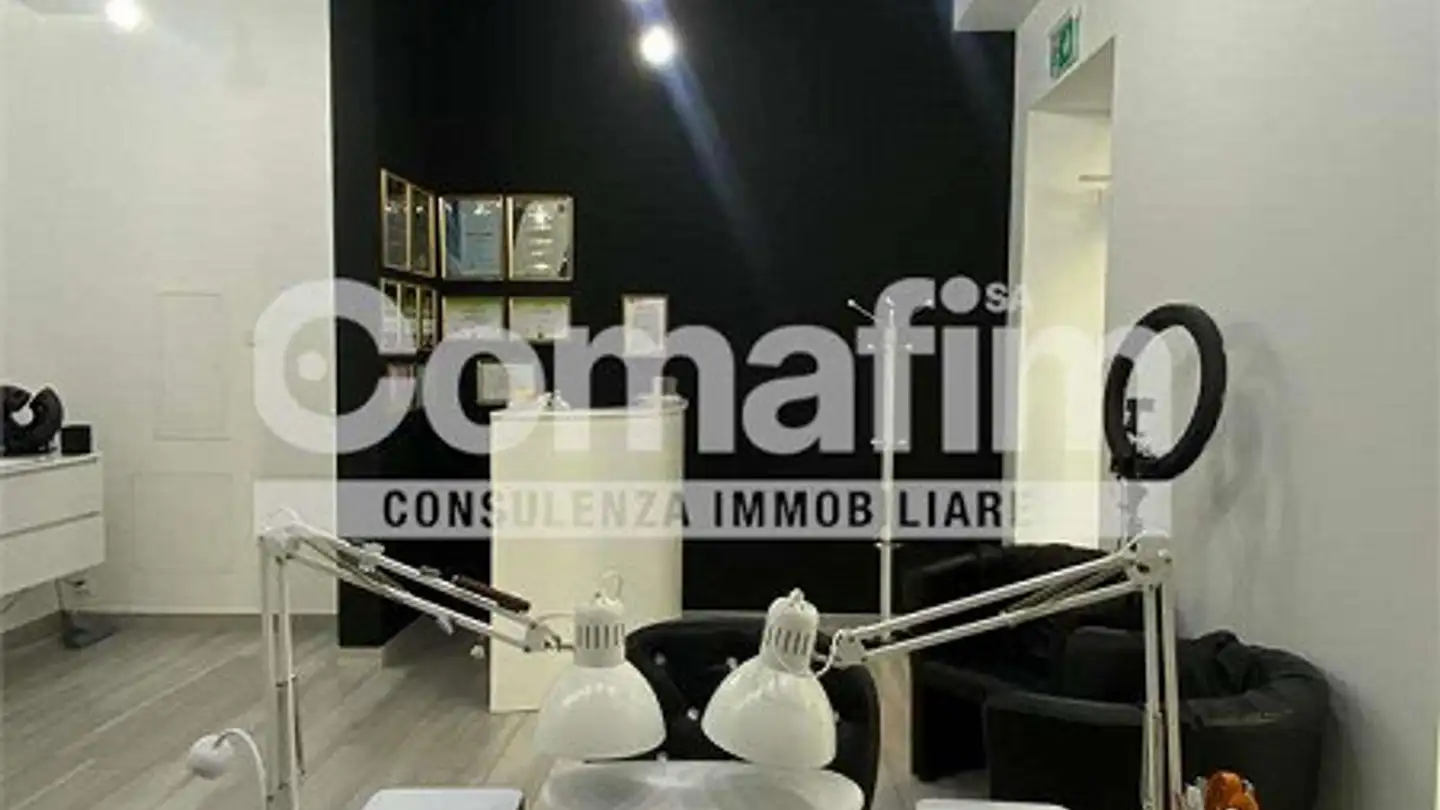 Spazio ufficio in affitto - Via Lucomagno 2, 6713 Malvaglia - Photo 2