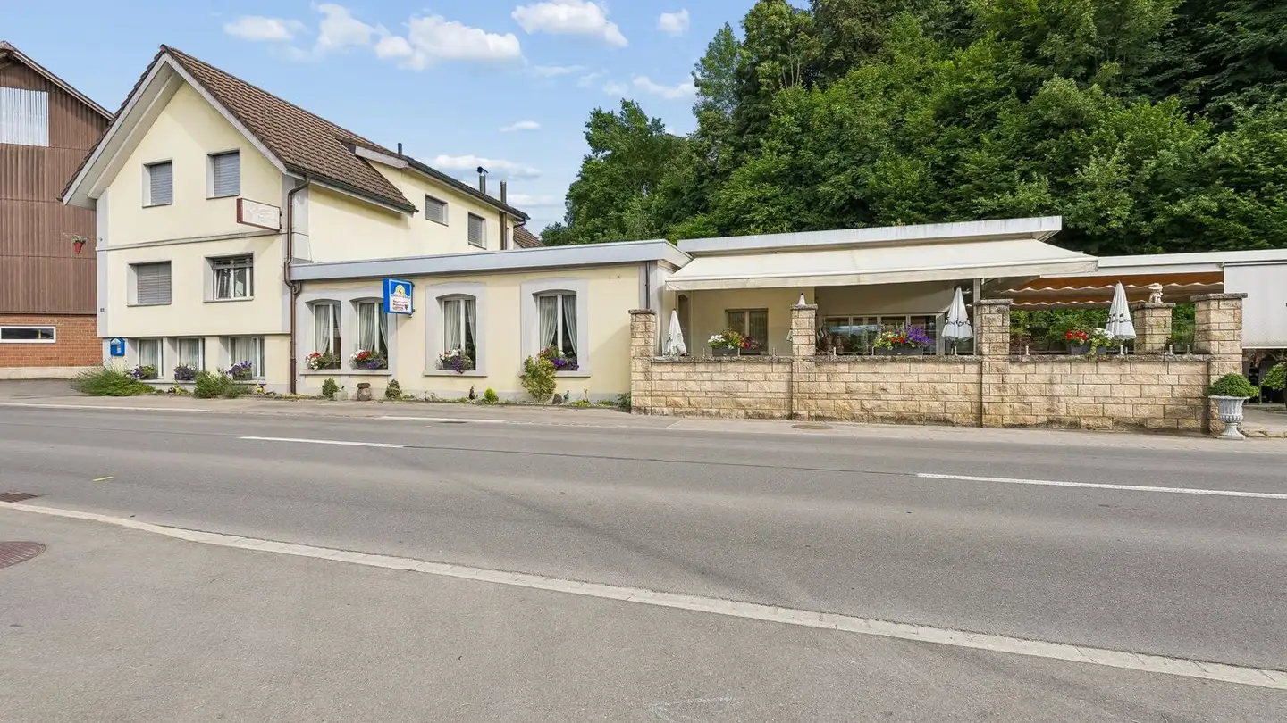 Ristorante in vendita - Bahnhofstrasse 16, 8717 Benken SG