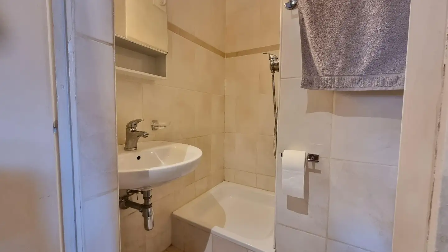 Furnished apartment for rent - Avenue Menthon 16, 1005 Lausanne - Photo 4