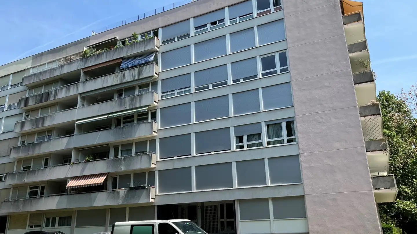 Place de parking extérieure à louer - Chemin Des Palettes 23, 1212 Grand-Lancy