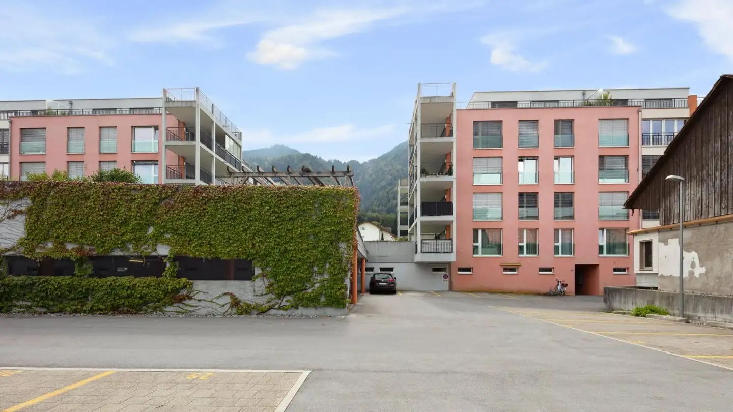 Outdoor parking space for rent - Kantonsstrasse 60a, 8864 Reichenburg