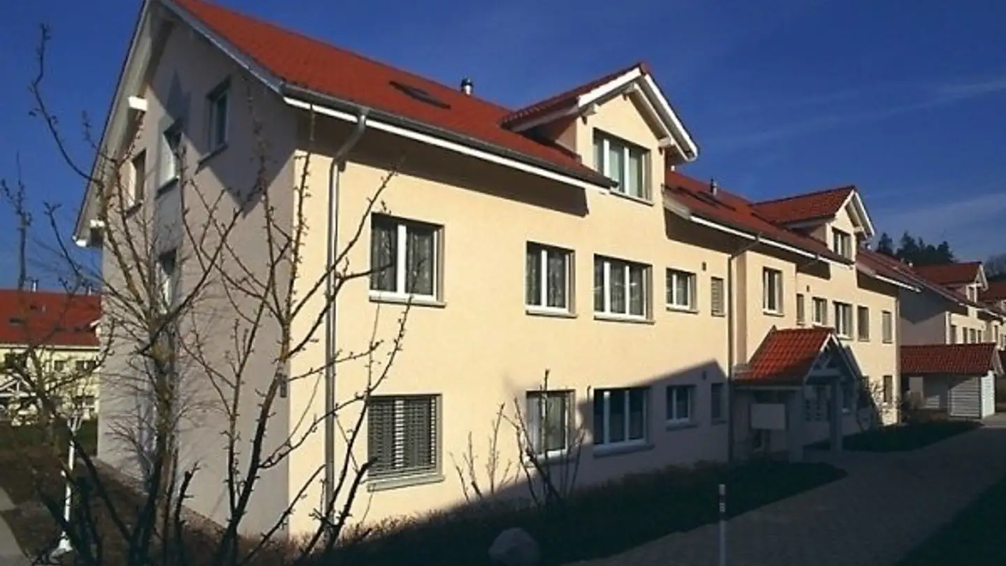 Place de parking extérieure à louer - Zeughausstrasse 19a, 9200 Gossau SG - Photo 2