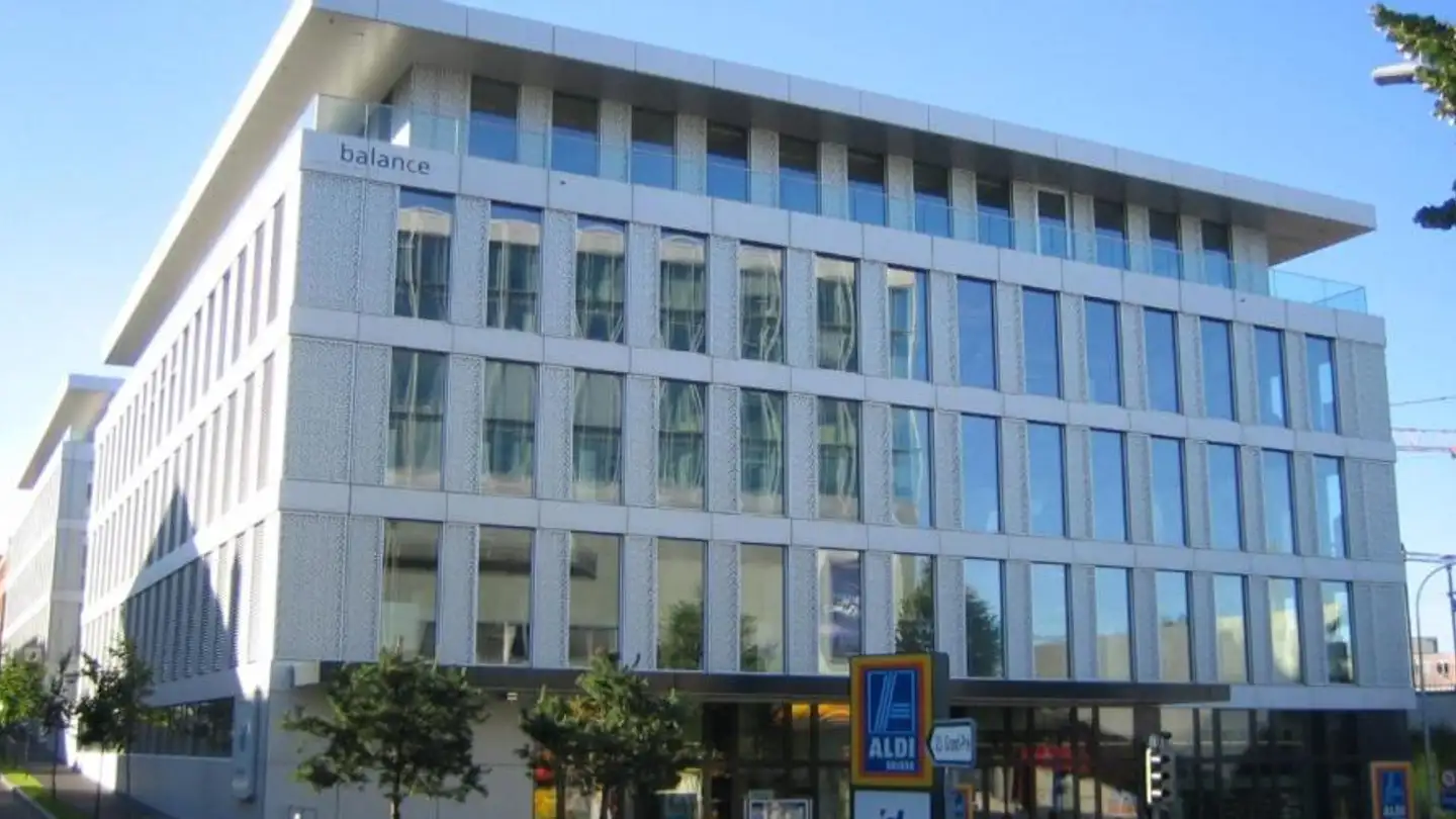 Place de parking souterraine à louer - Feldstrasse 7, 5605 Dottikon - Photo 3