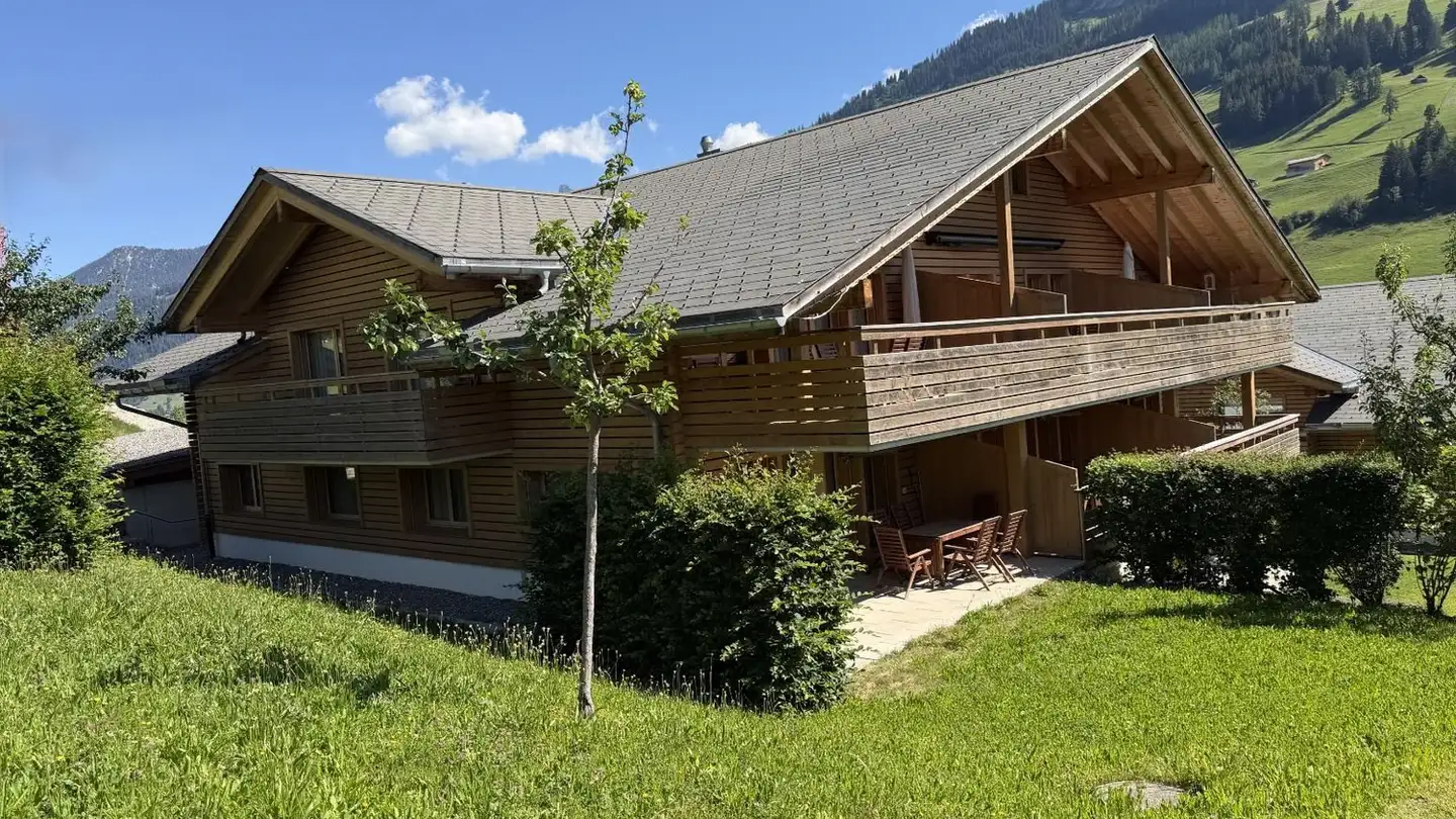 Appartamento a gradini in vendita - Mittlere Aegertenstrasse 40, 3775 Lenk im Simmental