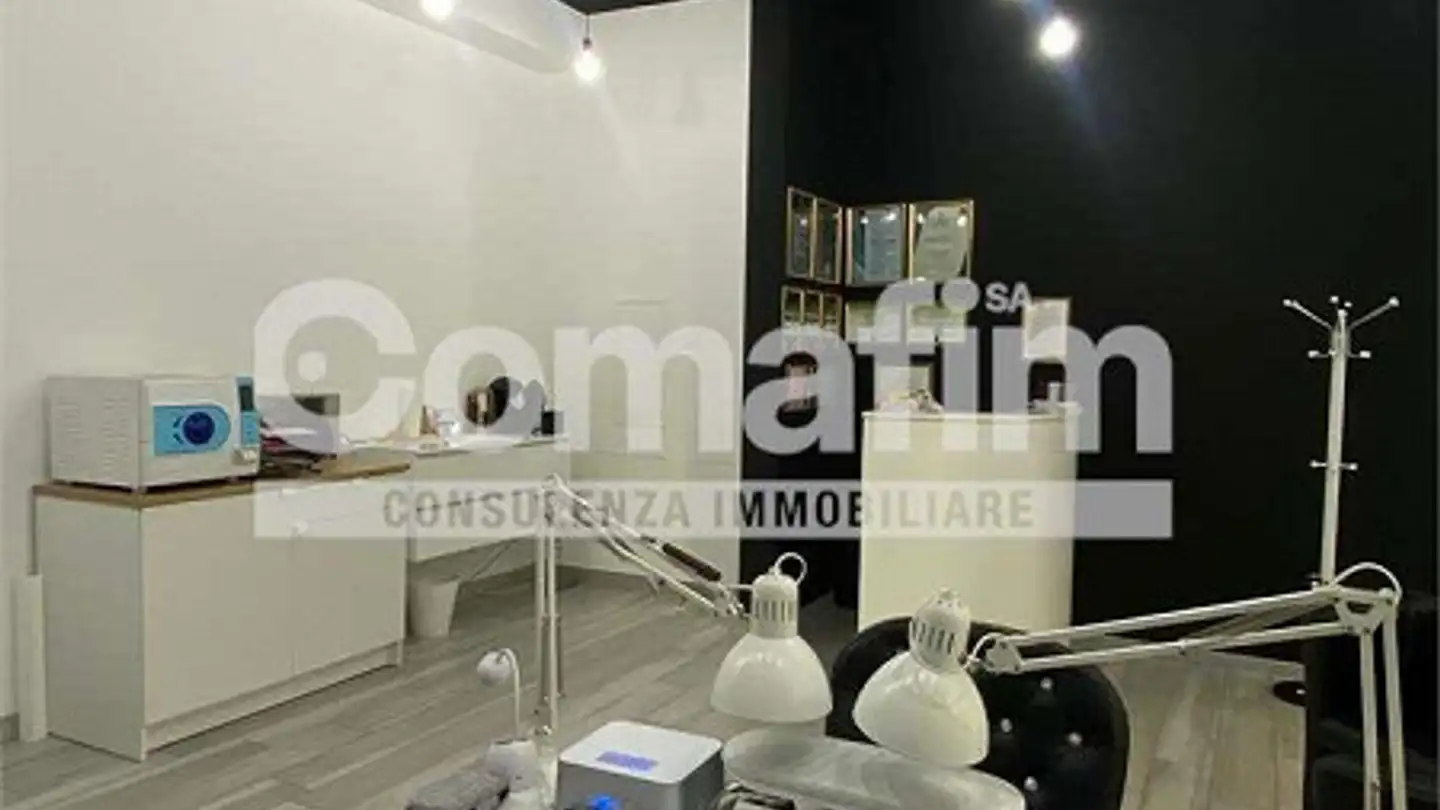 Spazio ufficio in affitto - Via Lucomagno 2, 6713 Malvaglia - Photo 3