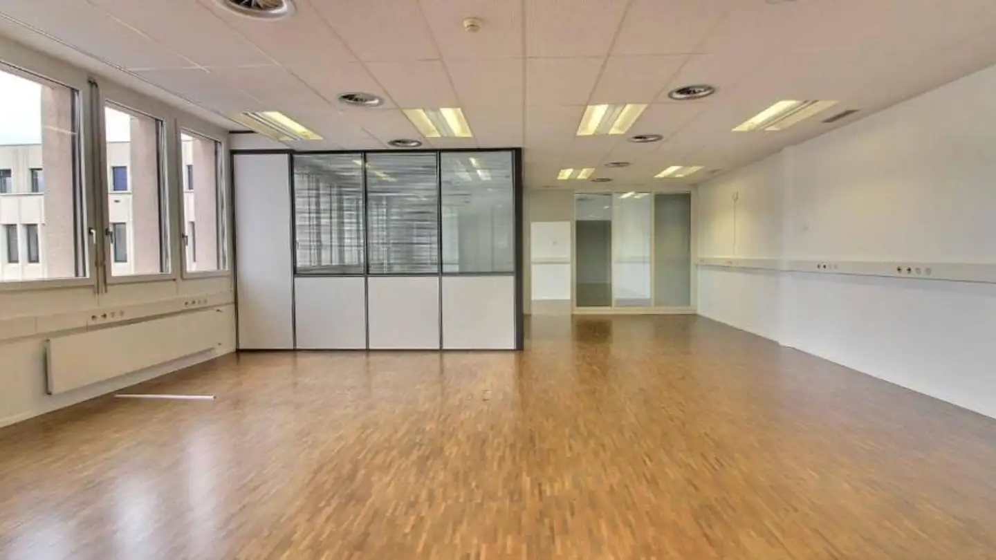 Commercial for sale - 1020 Renens VD - Photo 2