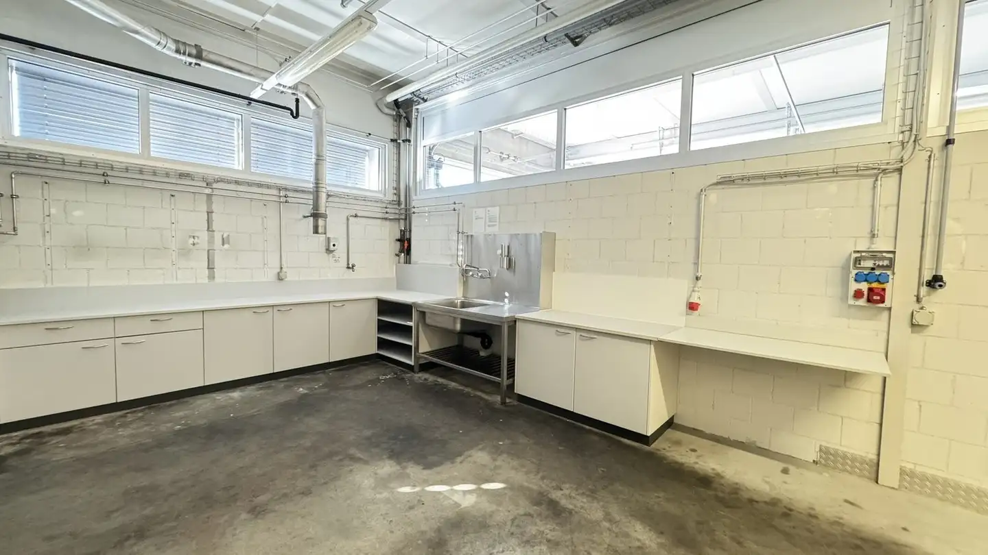 Commercial for rent - Bahnhofstrasse 37, 3427 Utzenstorf - Photo 3