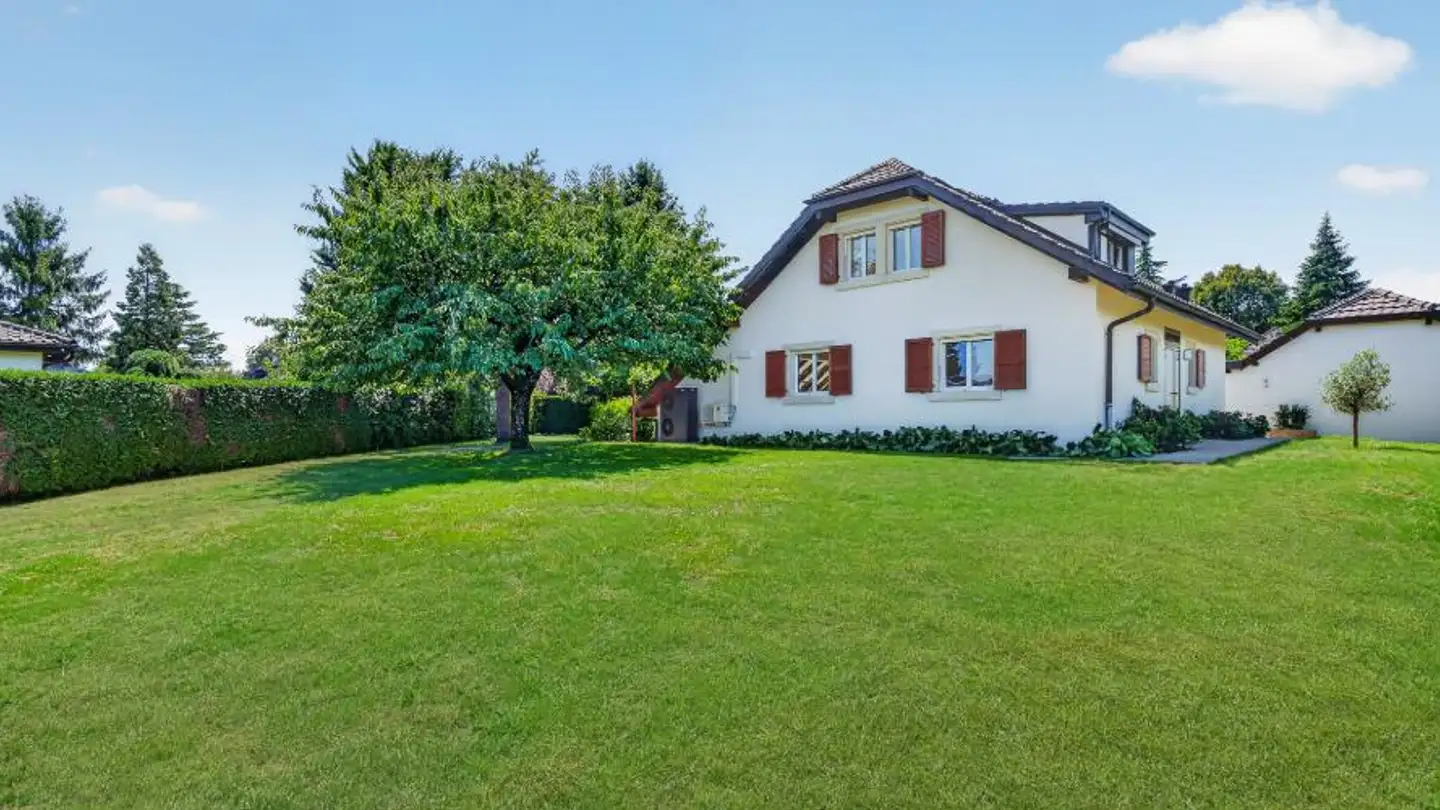 Single house for sale - 1296 Coppet