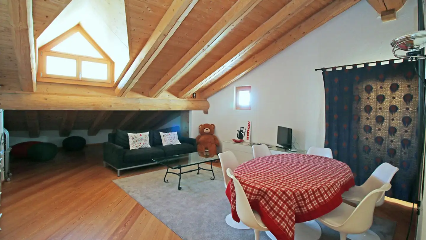 Apartment for rent - Alvra Suot 7, 7522 La Punt-Chamues-ch - Photo 3