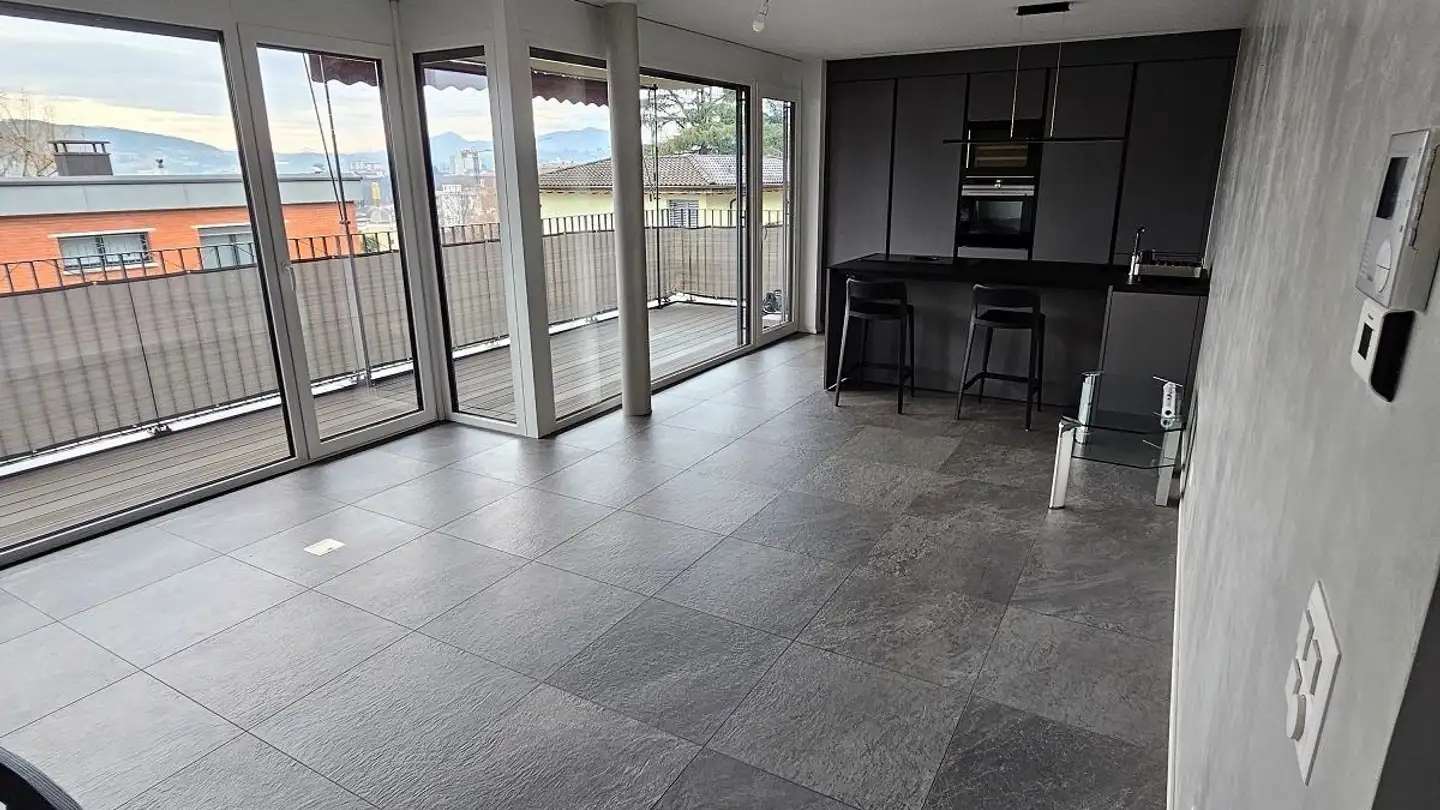 Dachgeschosswohnung mieten - 6834 Morbio Inferiore