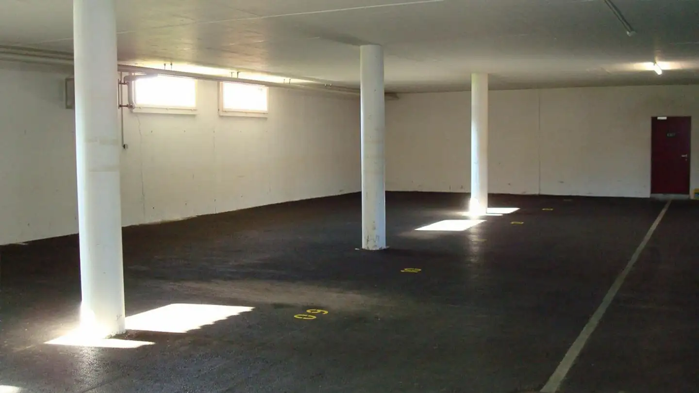 Tiefgaragenstellplatz mieten - Dunantstrasse 12, 8570 Weinfelden