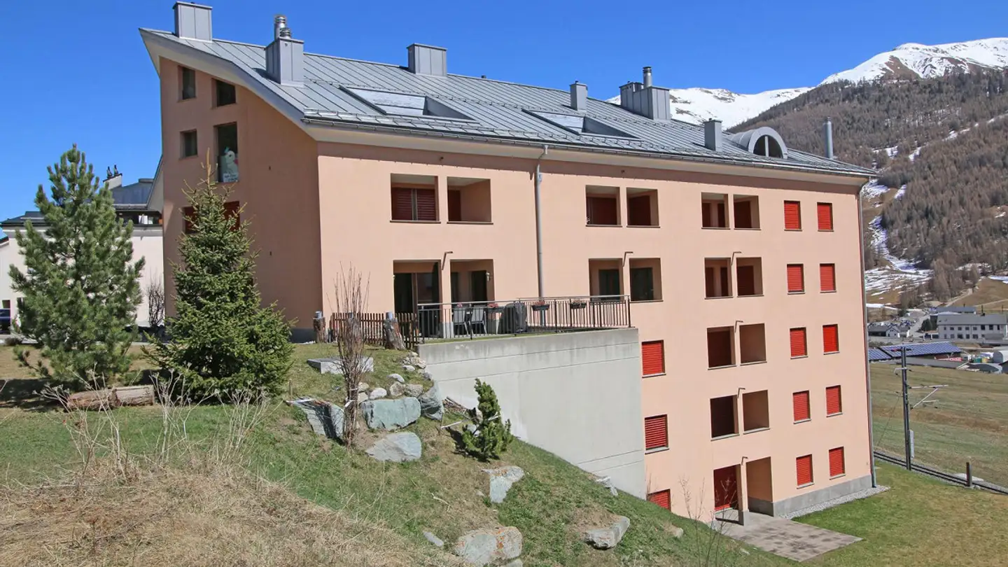 Appartement à louer - 7524 Zuoz