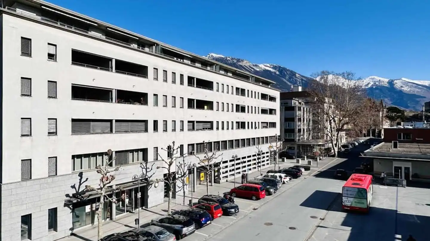 Commercial à louer - Sierre, 3960 Sierre