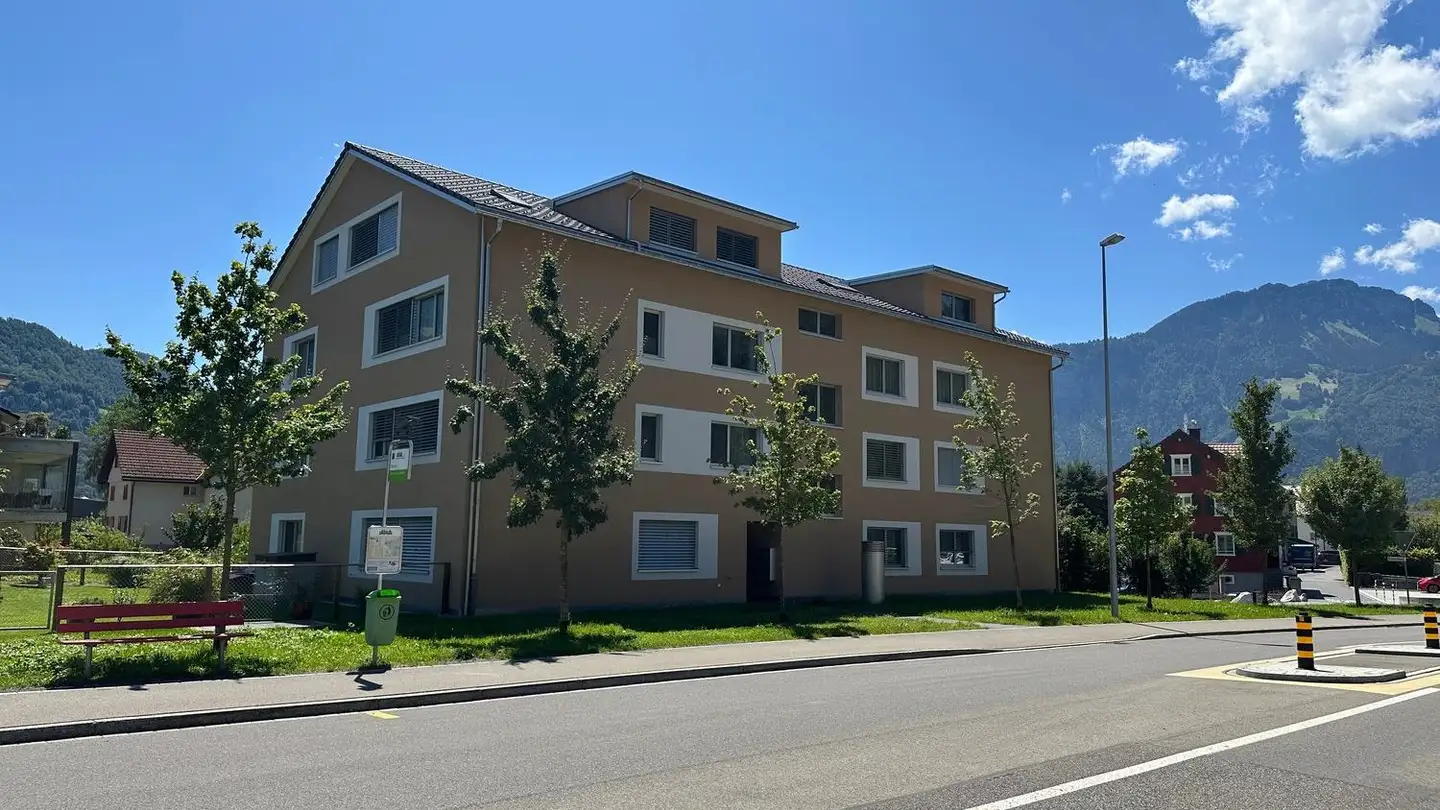 Wohnung mieten - Ziegelbrückstrasse 15, 8872 Weesen