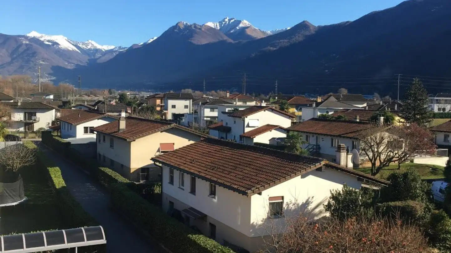 Apartment for rent - Via Al Campo 8, 6572 Quartino - Photo 3