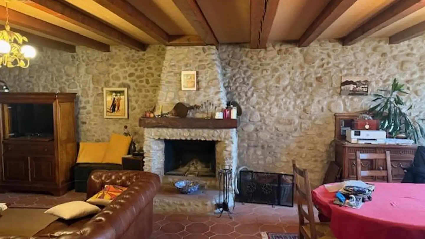 Single house for sale - 1180 Tartegnin