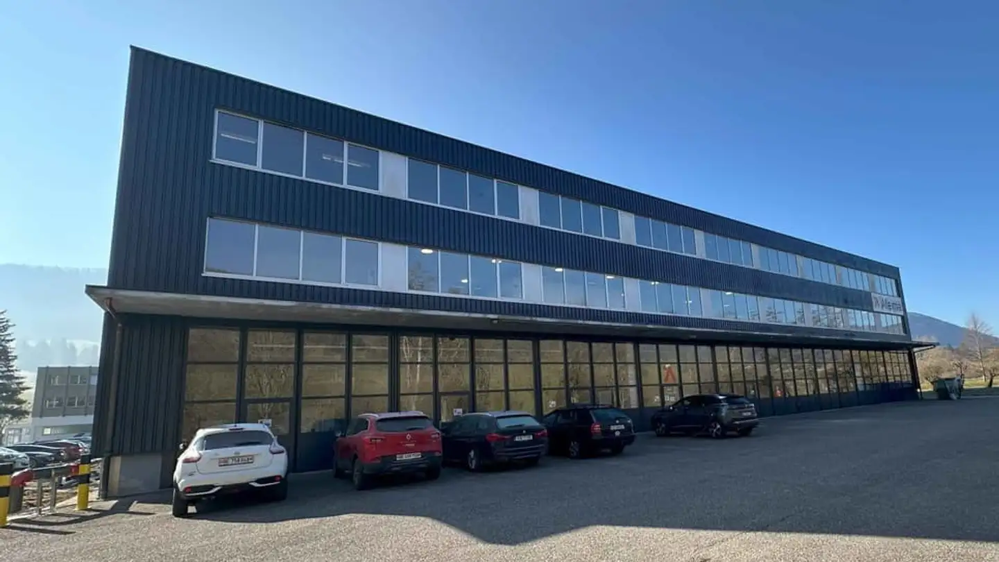 Commercial for rent - Sur Le Brassiège 3, 2605 Sonceboz-Sombeval - Photo 2