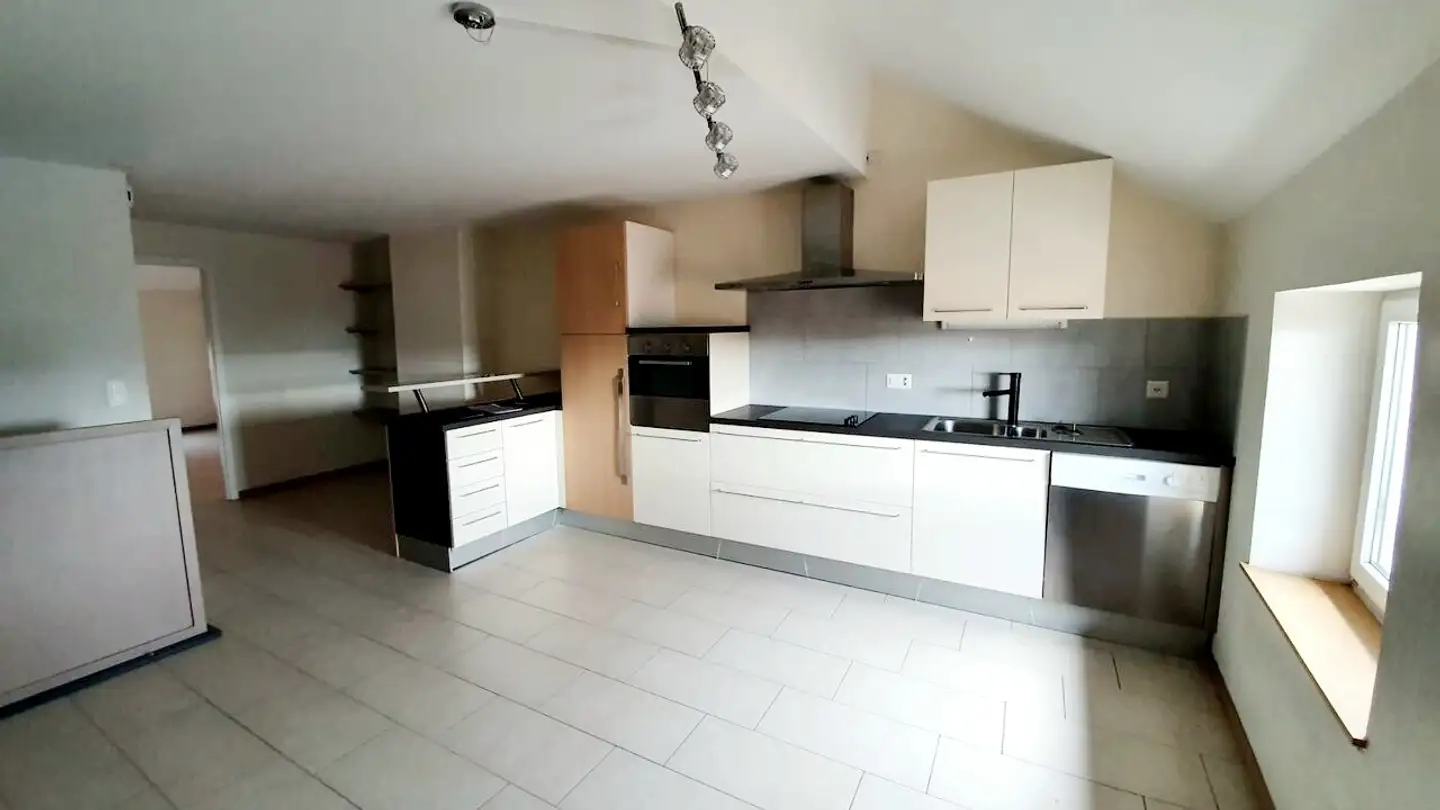 Wohnung mieten - Grand Pont, 1350 Orbe - Foto 2