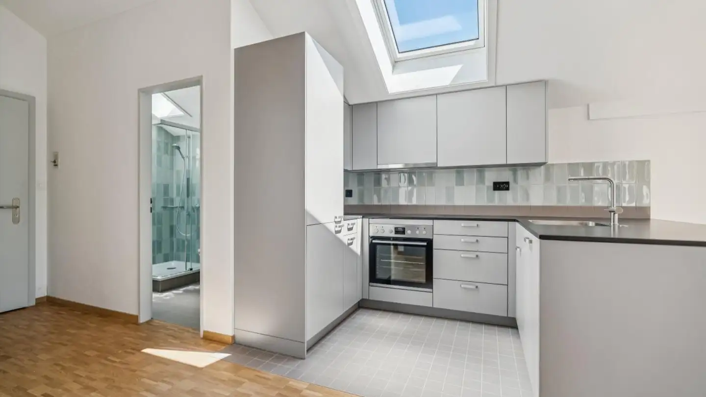 Dachgeschosswohnung mieten - Rütiweg 5, 8610 Uster - Foto 3