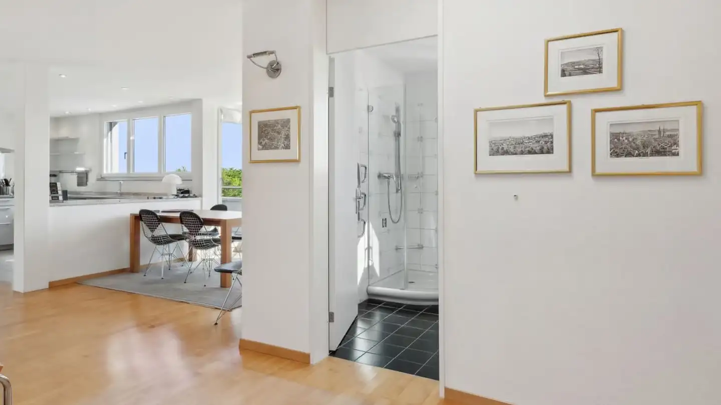 Penthouse for rent - Twäracherstrasse 4, 8118 Pfaffhausen - Photo 2