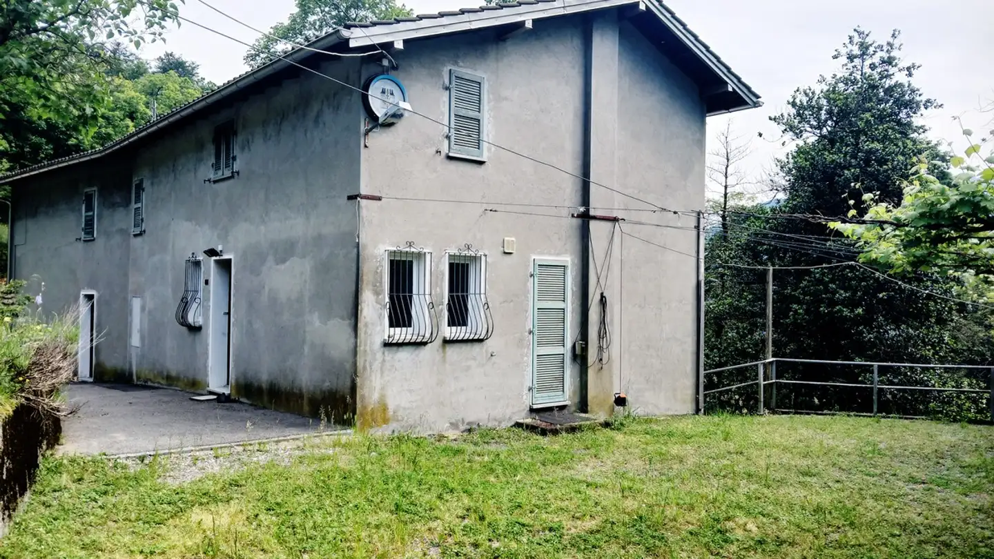 Shop for sale - 6835 Morbio Superiore