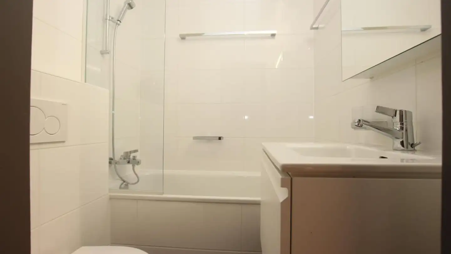Appartement meublé à louer - Rue Des Glacis-De-Rive 17, 1207 Genève - Photo 4