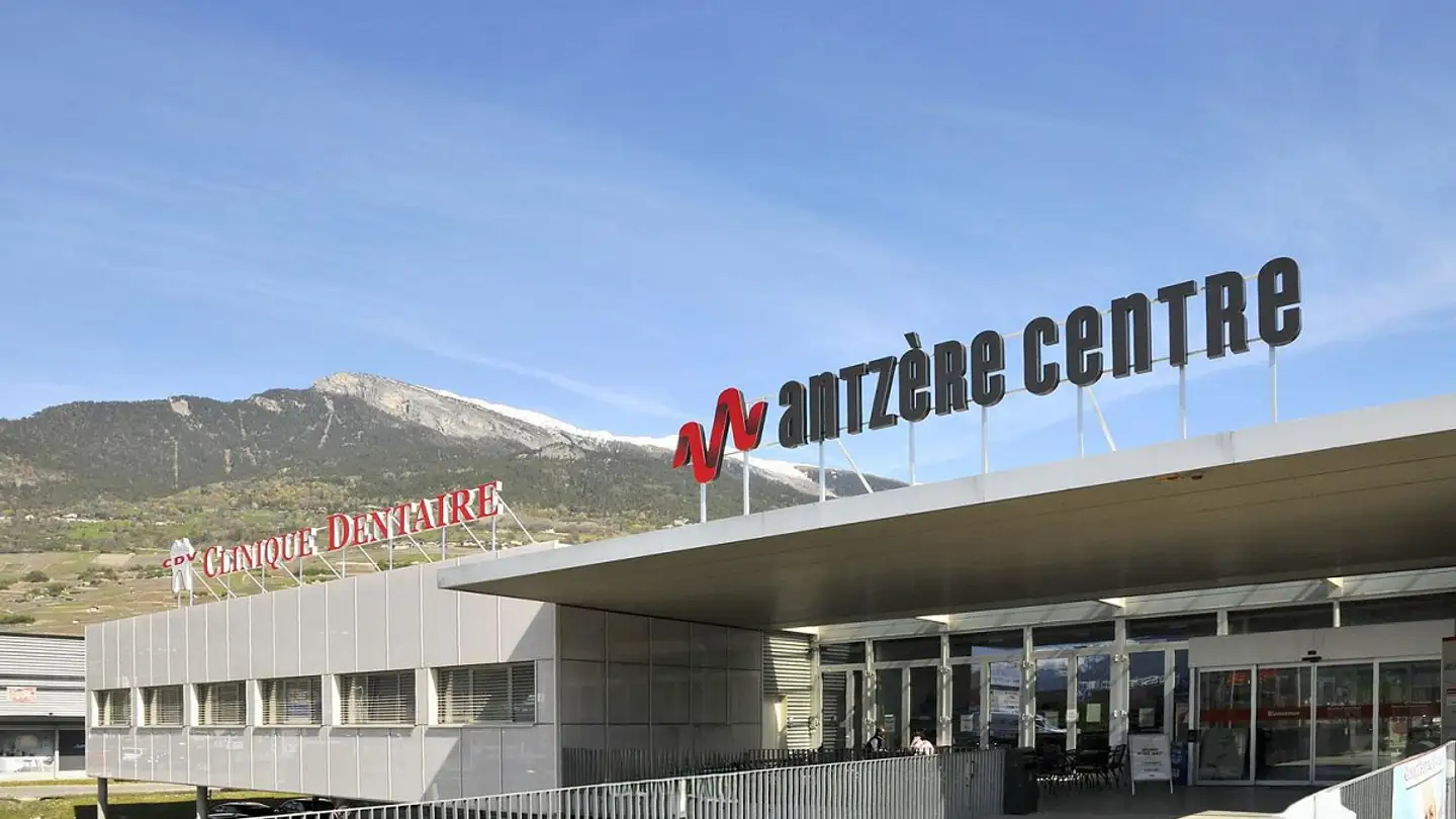 Restaurant à louer - Route Cantonale 11, 1964 Conthey - Photo 2