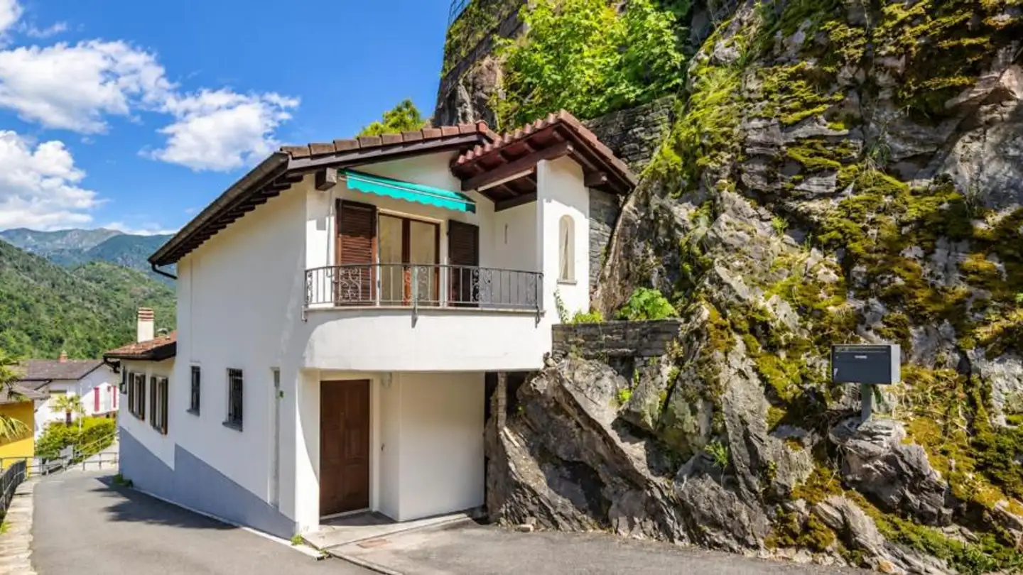 Einfamilienhaus kaufen - Via Asilo Vecchio 1, 6655 Intragna