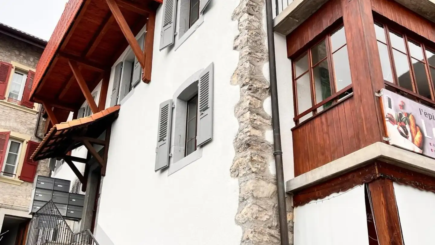 Mixed-use building for sale - 1820 Veytaux - Photo 4