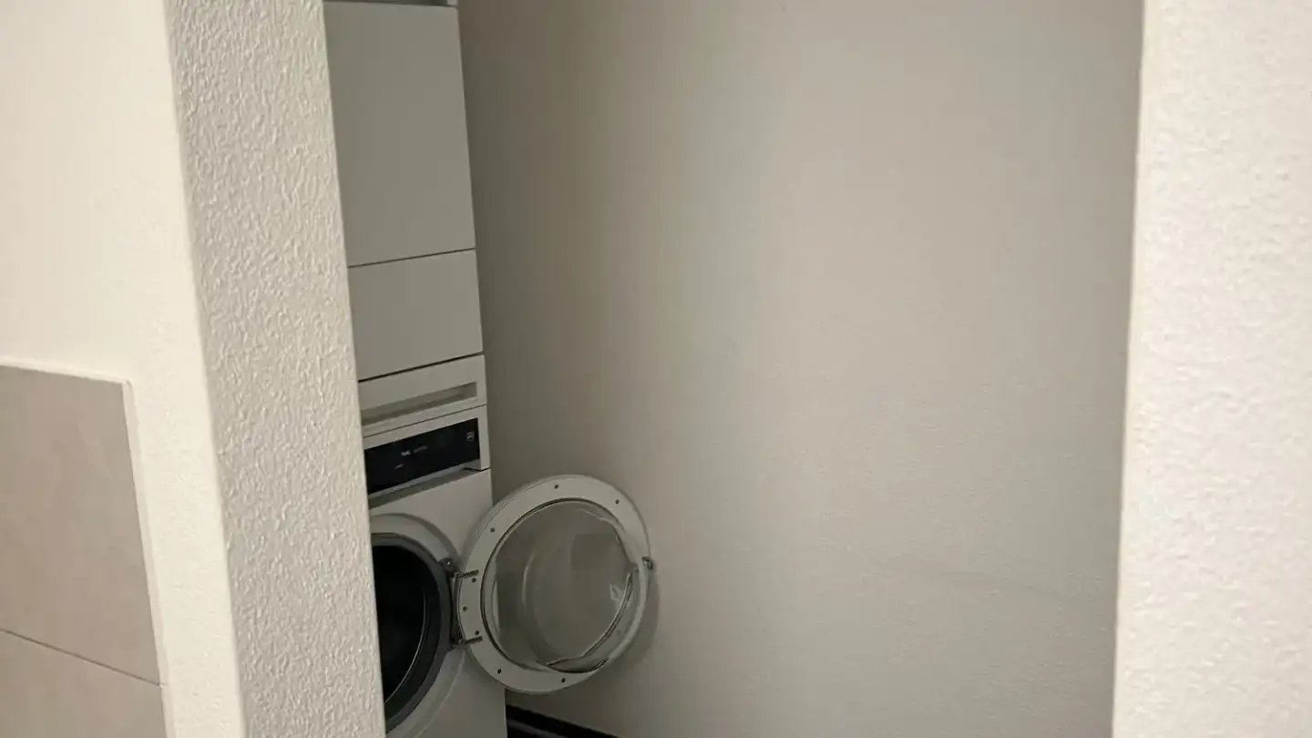 Wohnung mieten - Obererlen 1c, 8752 Näfels - Foto 2