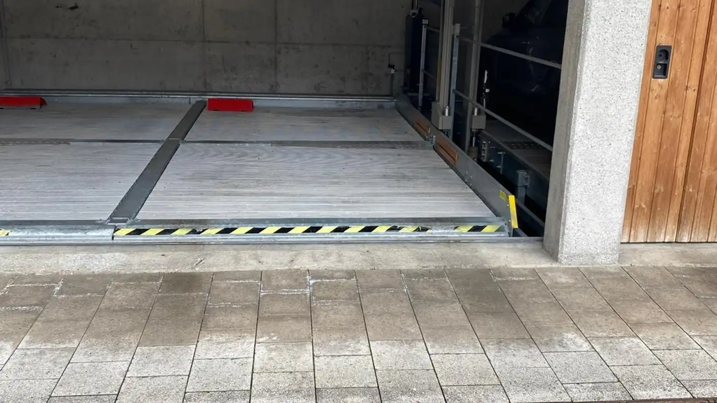 Outdoor parking space for rent - Bahnhofstrasse 32, 6403 Küssnacht am Rigi