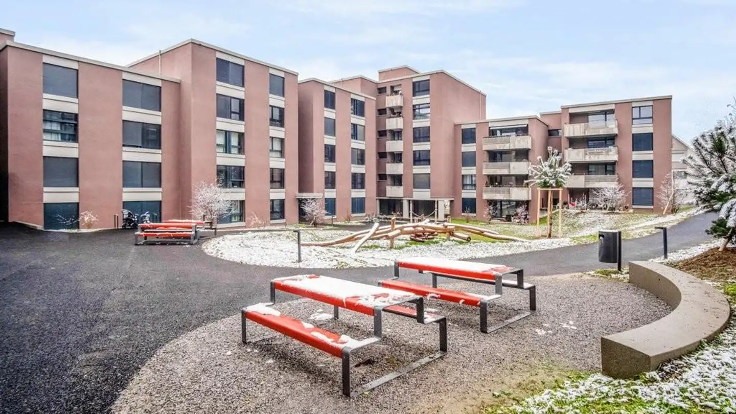 Appartement à louer - Tüfwisstrasse 15, 8185 Winkel