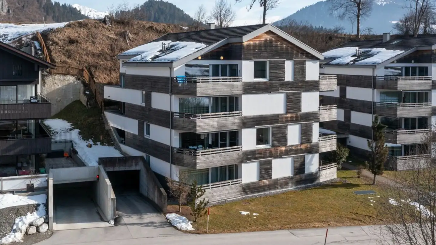 Dachgeschosswohnung kaufen - Via Isla 7, 7016 Trin Mulin