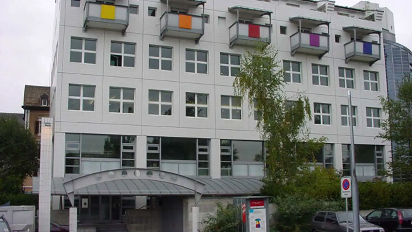 Überdachter Motorradparkplatz mieten - Seestrasse, 8038 Zürich