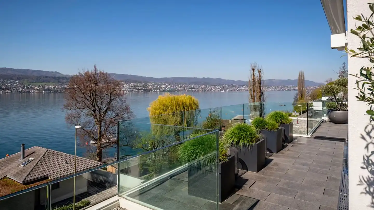 Penthouse mieten - Seestrasse 115, 8704 Herrliberg
