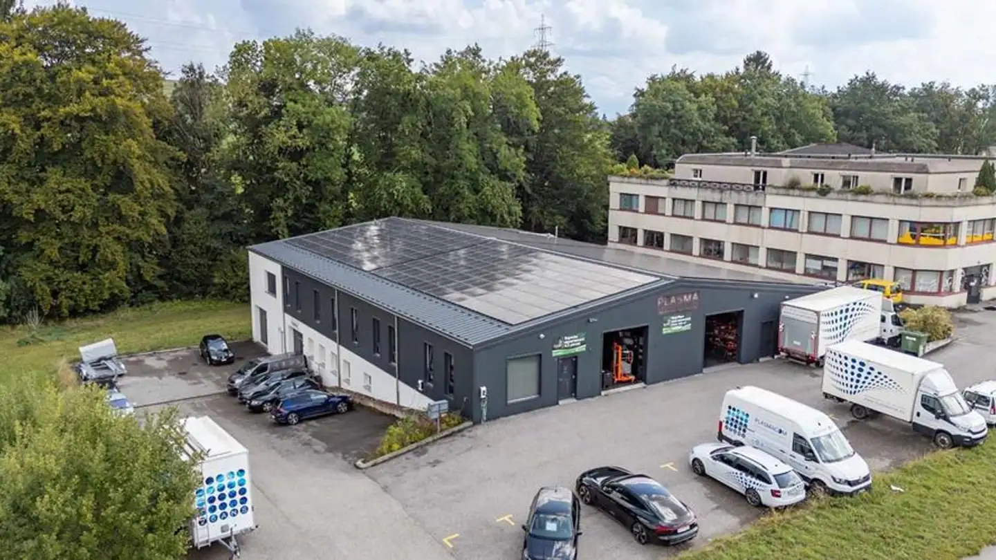 Mischgenutztes Gebäude mieten - 1077 Servion