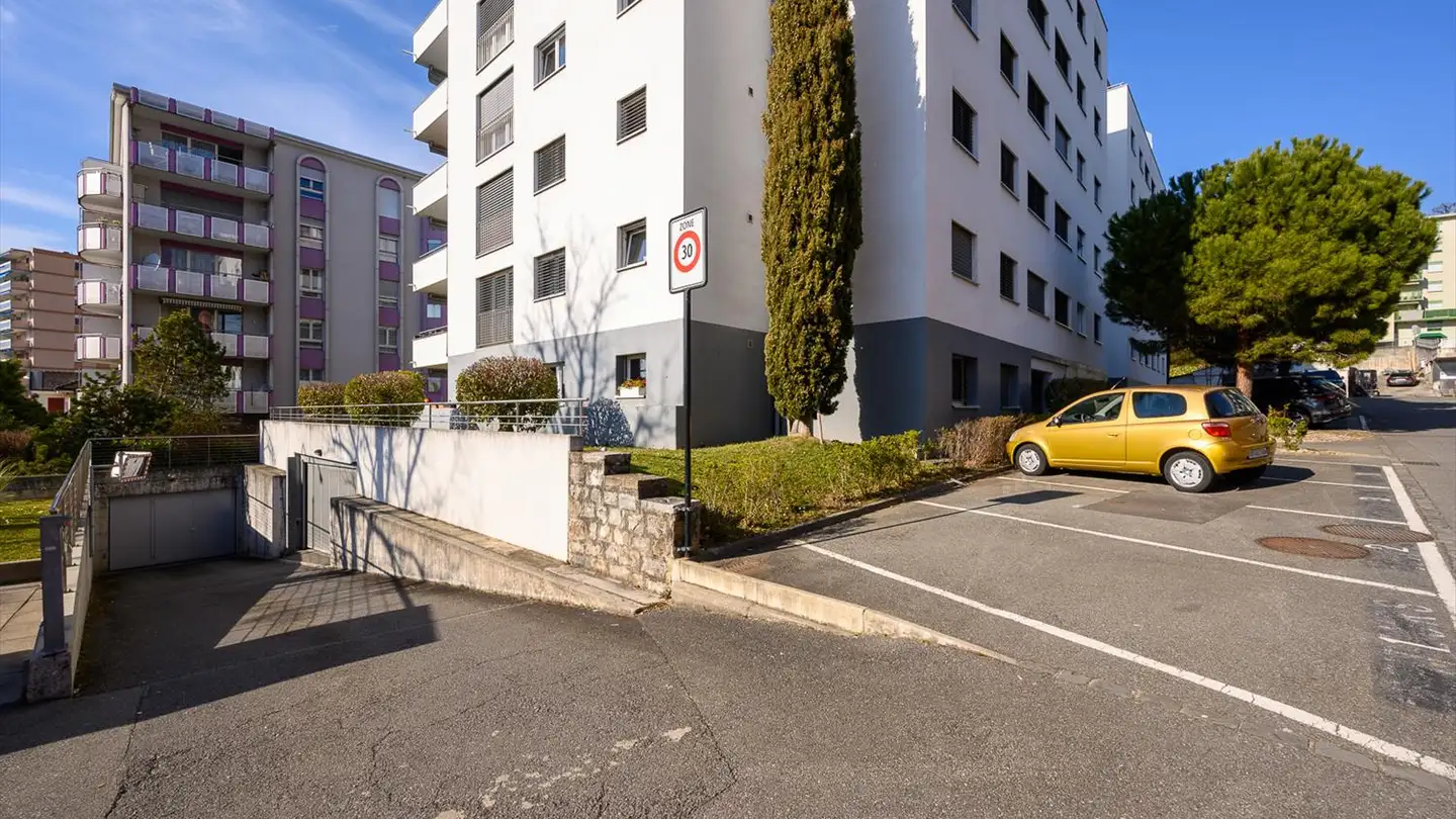 Place de parking extérieure à louer - Route du Lac 128, 1787 Môtier (Vully)