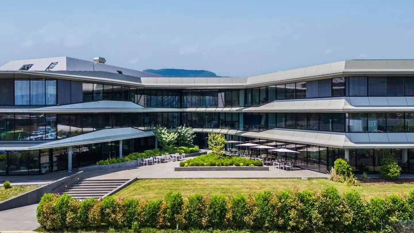 Gewerbe mieten - Route De Crassier 3, 1262 Eysins