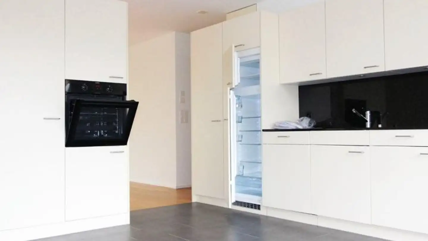 Apartment for rent - Unterwerkstrasse 28, 8192 Zweidlen - Photo 4