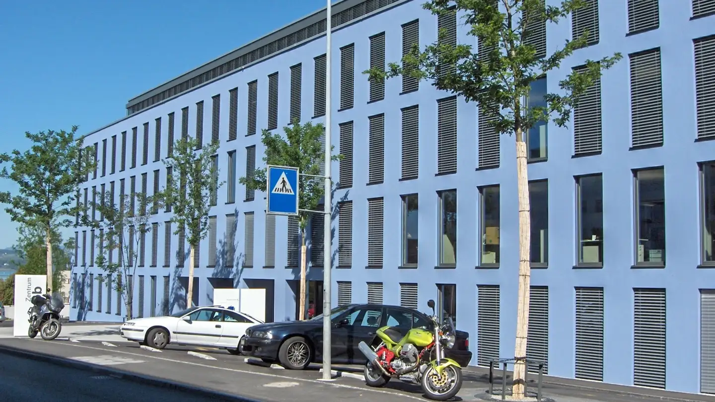 Outdoor parking space for rent - Huobstrasse 3, 8808 Pfäffikon SZ - Photo 3