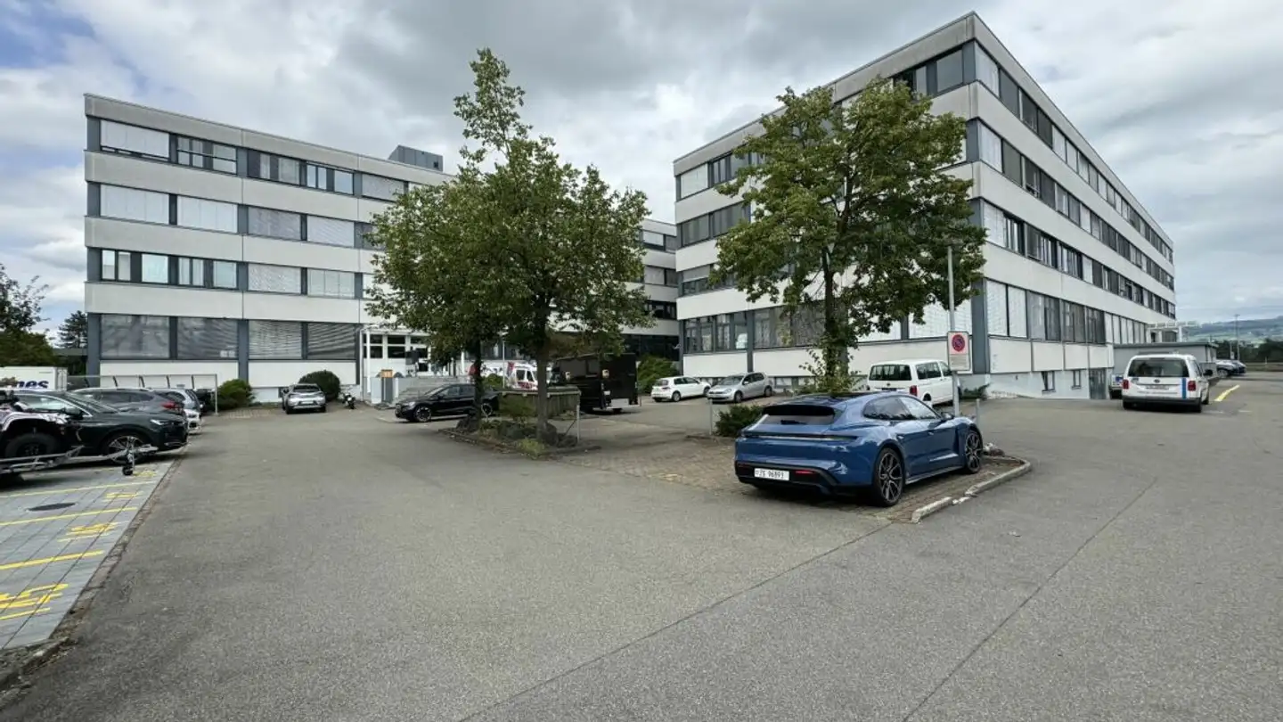 Spazio ufficio in affitto - Hinterbergstrasse 26, 6312 Steinhausen