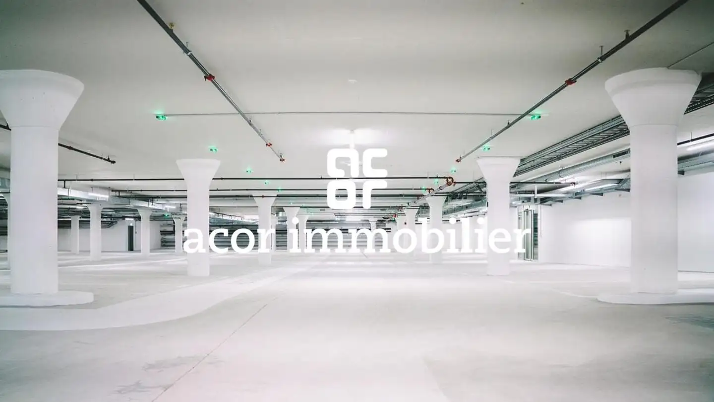 Place de parking souterraine à louer - Avenue de Pratifori 8, 1950 Sion