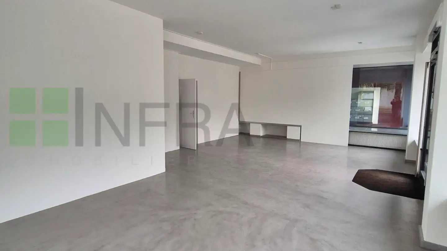 Commerciale in affitto - Rue Des Bâts 12, 2800 Delémont